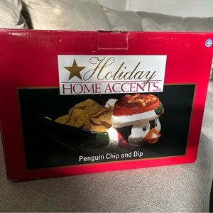 ceramic serving bowl is perfect 4 your Christmas With a festive penguin design,